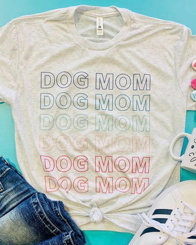 'Dog Mom' Graphic Tee