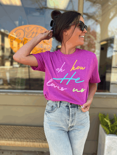'Oh How He Loves Us' Graphic Tee